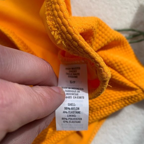 Aerie pique buttoned bandeau and cheeky bottoms bikini set - Picture 12 of 16